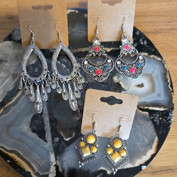 paparazzi Jewelry - Bohemian Earrings Set